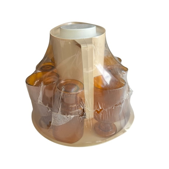 Vintage Alladin Plastics Holiday Set 2.5 Qt Pitcher Tray Goblets Amber New Retro - Picture 2 of 8